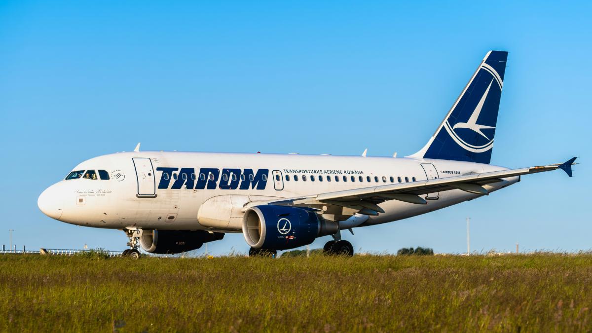 Criză în aviația civilă din România: Probleme tehnice la AnimaWings, reduceri la Wizz Air și presiuni pentru vânzarea TAROM