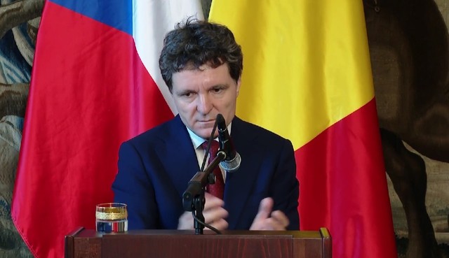 Nicușor Dan propune reglementarea spațiului online pentru a combate dezinformarea și conturile false