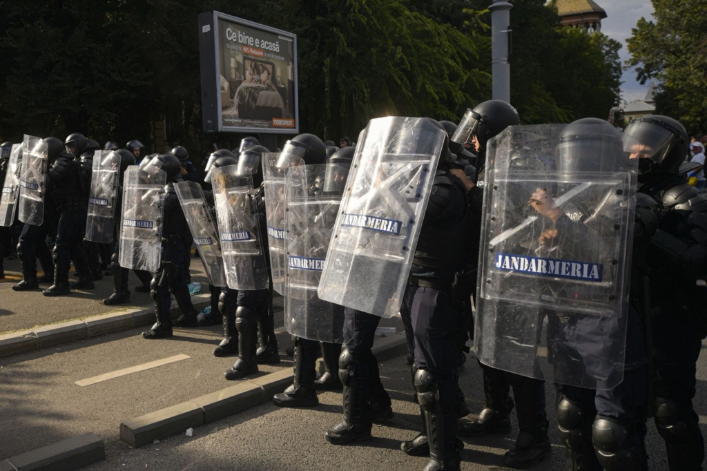 Jandarm reținut în București pentru agresarea unei femei transgender, cetățean francez