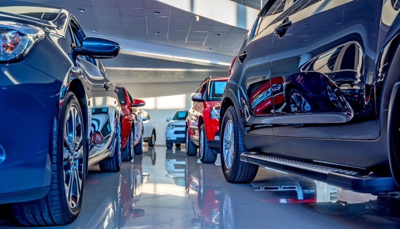 Piața auto din România în scădere: înmatriculările de autoturisme noi au scăzut cu 11% în septembrie