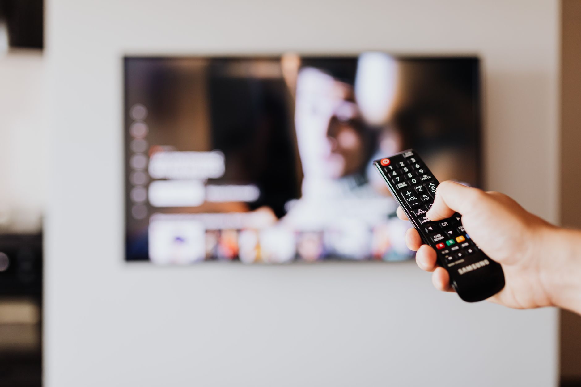 Televizoarele Hisense primesc Orange TV Go și Spotify prin platforma VIDAA în România