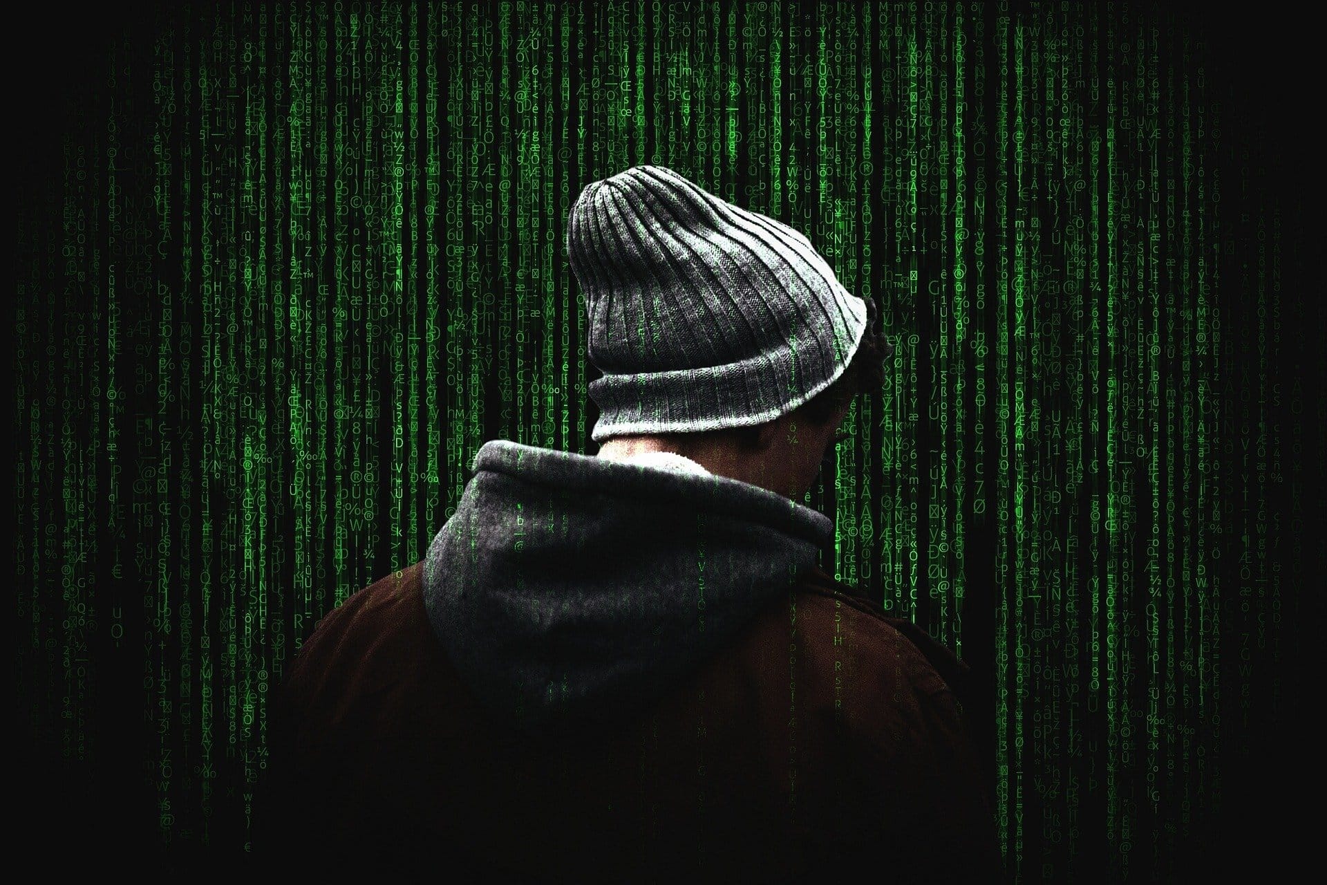 Hackeri chinezi se deghizează în experți americani pentru a fura date despre inteligența artificială