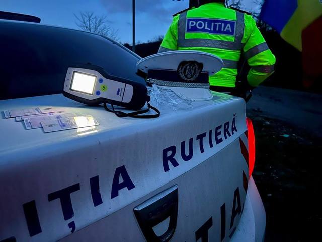 Tragedie în județul Galați: patru persoane, inclusiv un copil, au murit după ce un tren a lovit o autoutilitară
