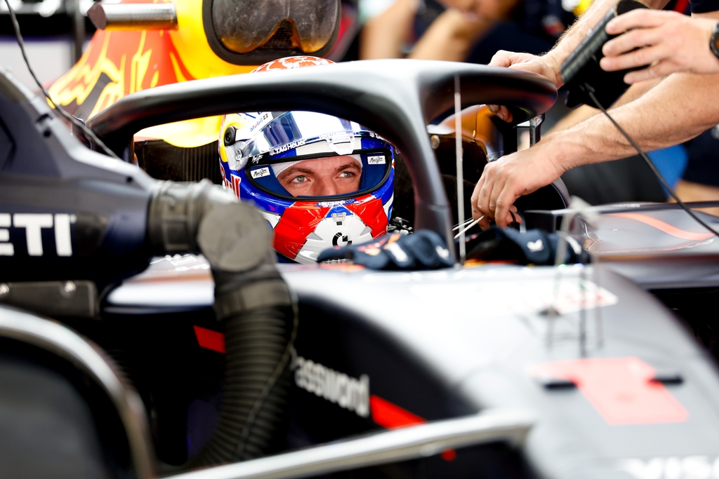 Max Verstappen a dominat prima sesiune de antrenamente libere de la Sepang