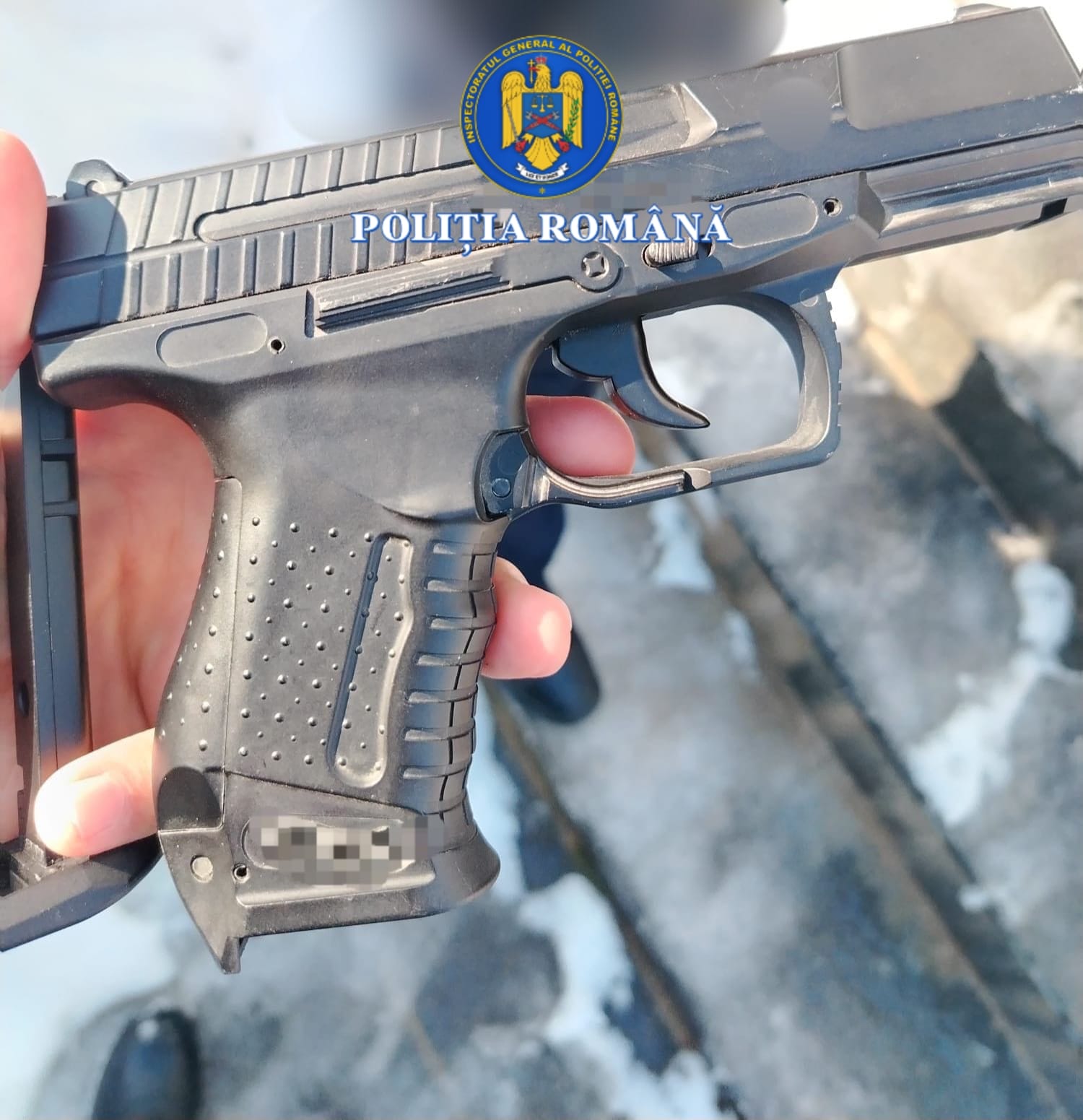 Descoperire masivă de arme și muniții nelegale la locuința unui bărbat din Constanța