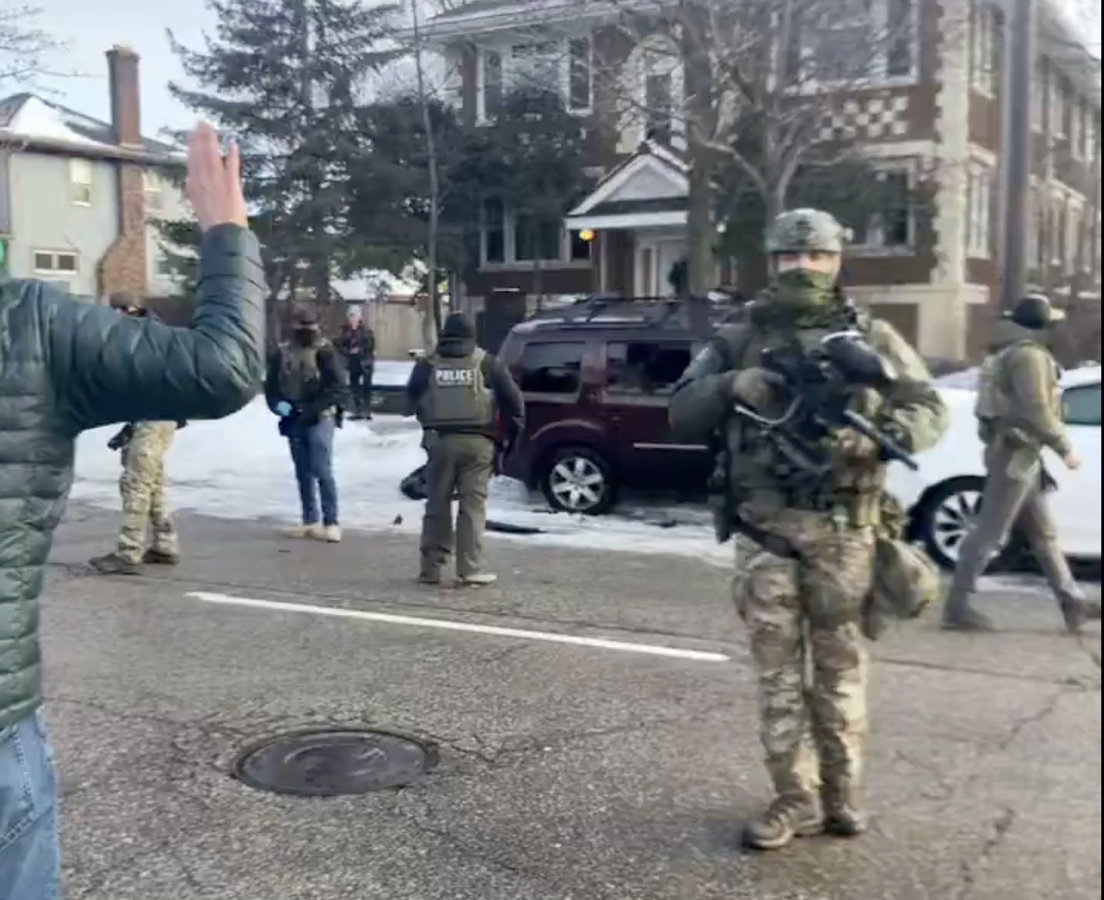 Familia femeii ucinse de un agent de imigrație în Minneapolis deschide procese împotriva guvernului SUA
