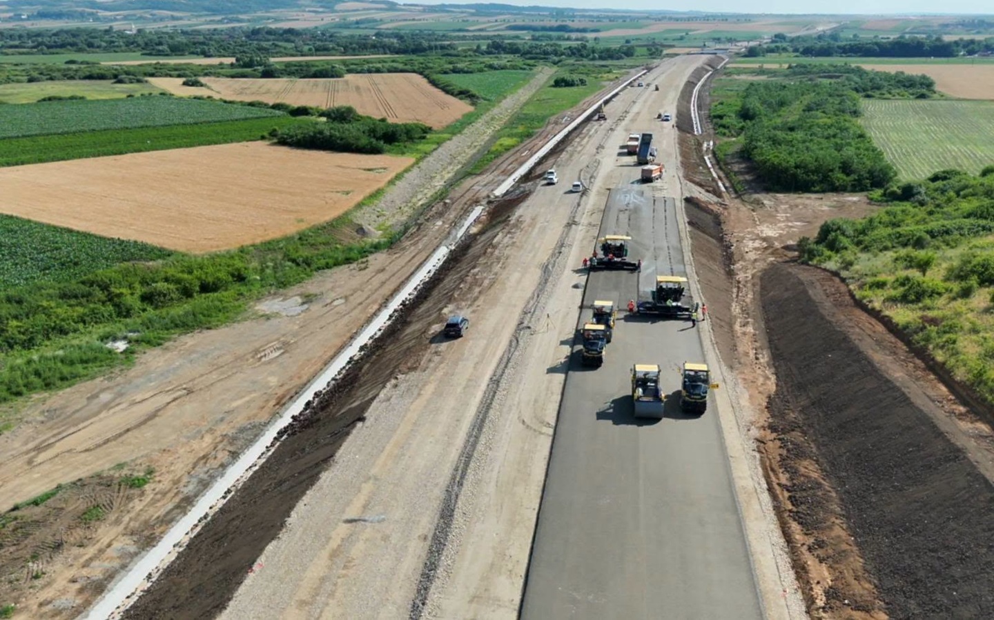 Lucrările pe Autostrada Unirii A8 au ajuns la 70%, se anunță deschiderea primelor segmente în 2025