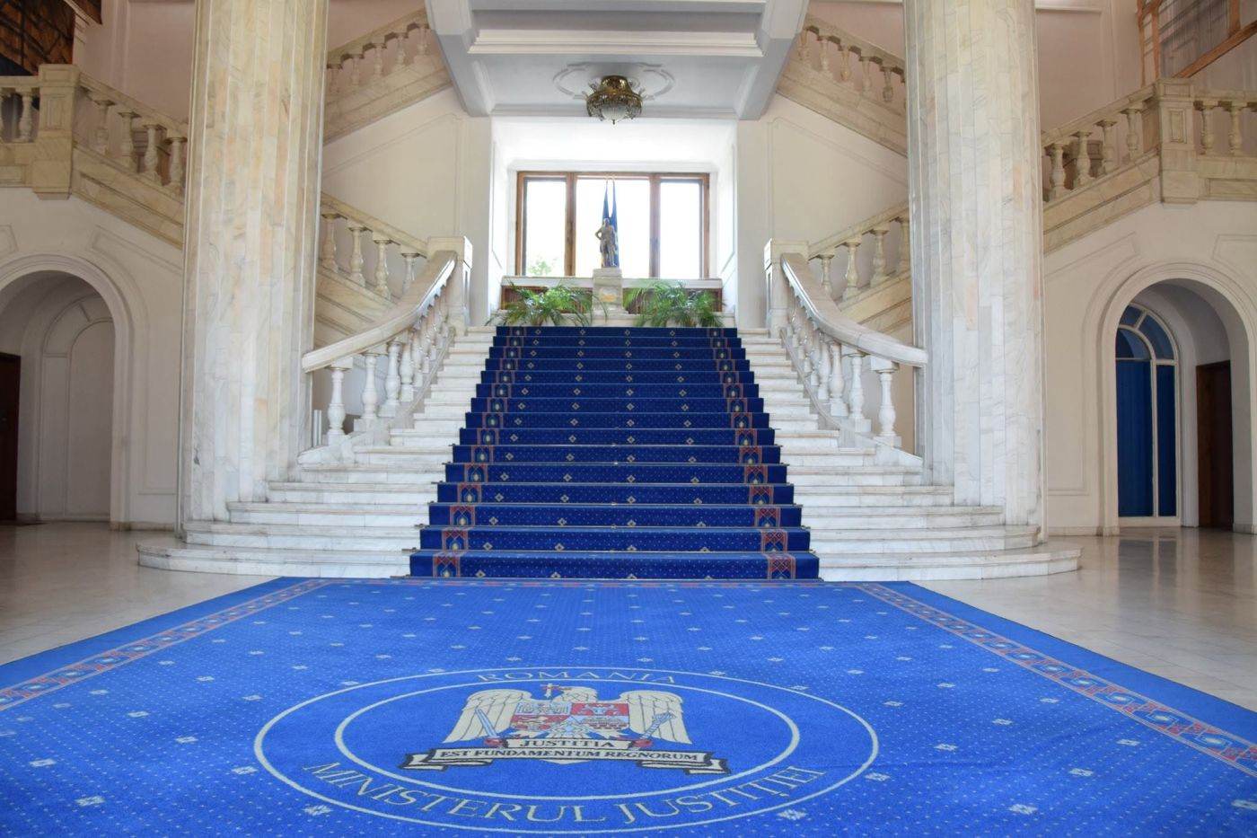 Ministerul Justiției introduce transcrierea automată a ședințelor de judecată în 245 de instanțe