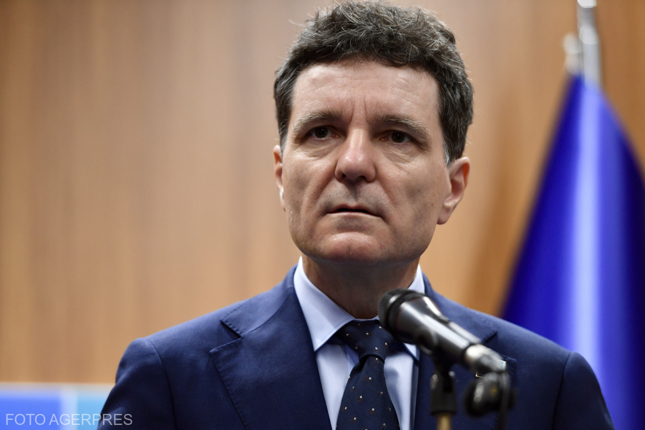 Nicușor Dan condamnă violențele din Piața Victoriei și cere sancționarea actelor de vandalism