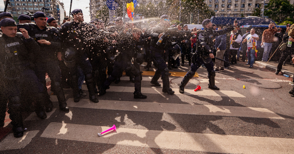 Andrei Nistor acuză organizarea unor grupări de huligani în timpul protestului violent din Piața Victoriei