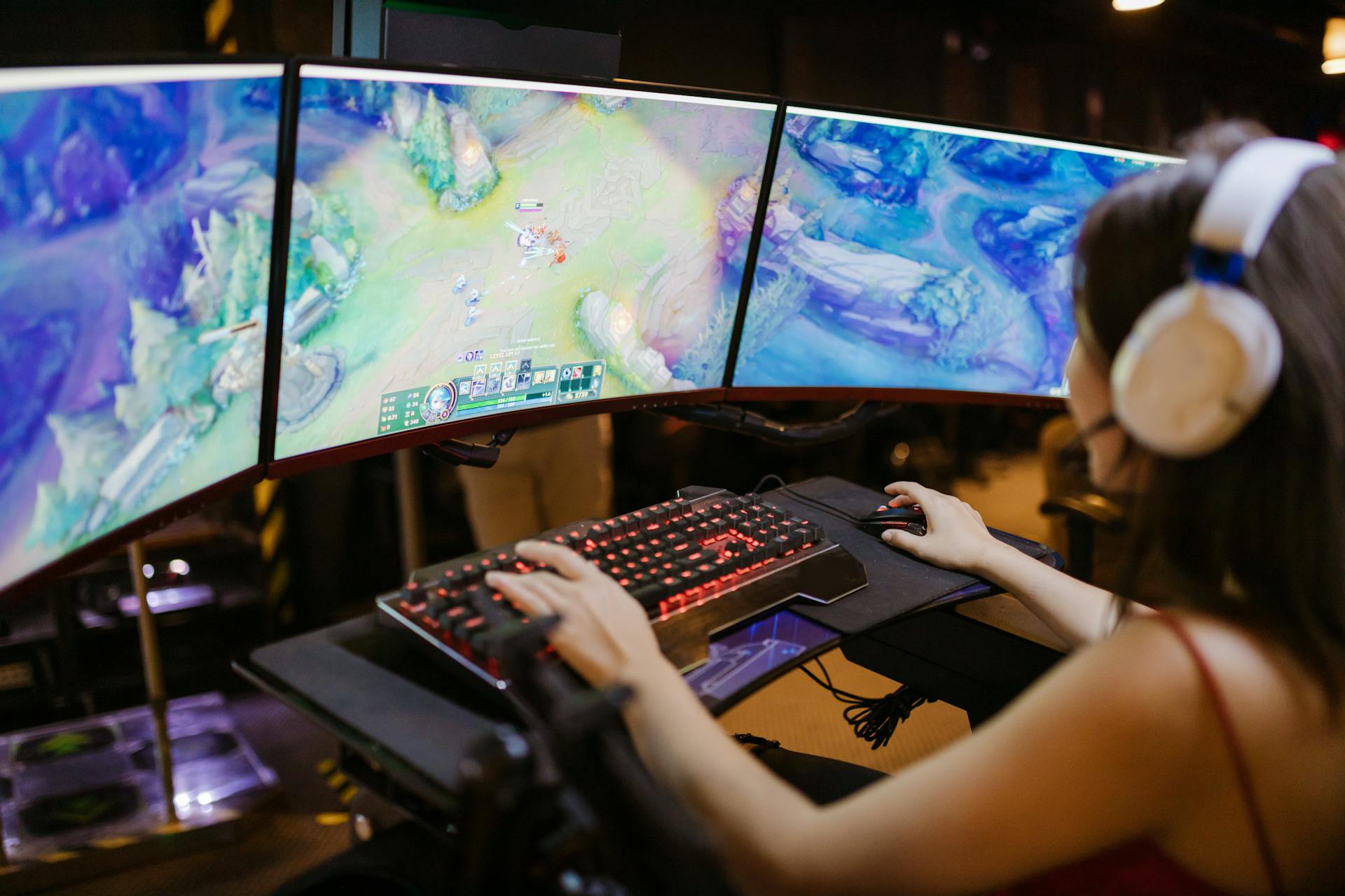 Performanța investitorilor axați pe tehnologie și gaming depășește Nasdaq-100 în ultimul deceniu