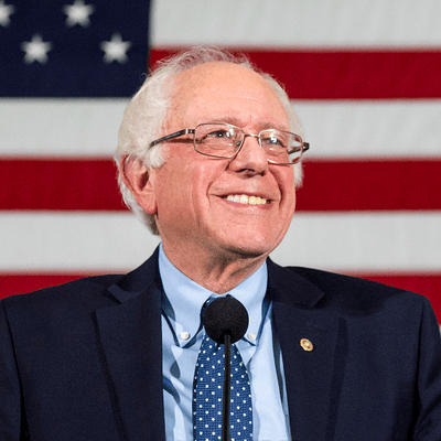 Senatorul Bernie Sanders și Steve Bannon solicită o supraveghere mai strictă a inteligenței artificiale
