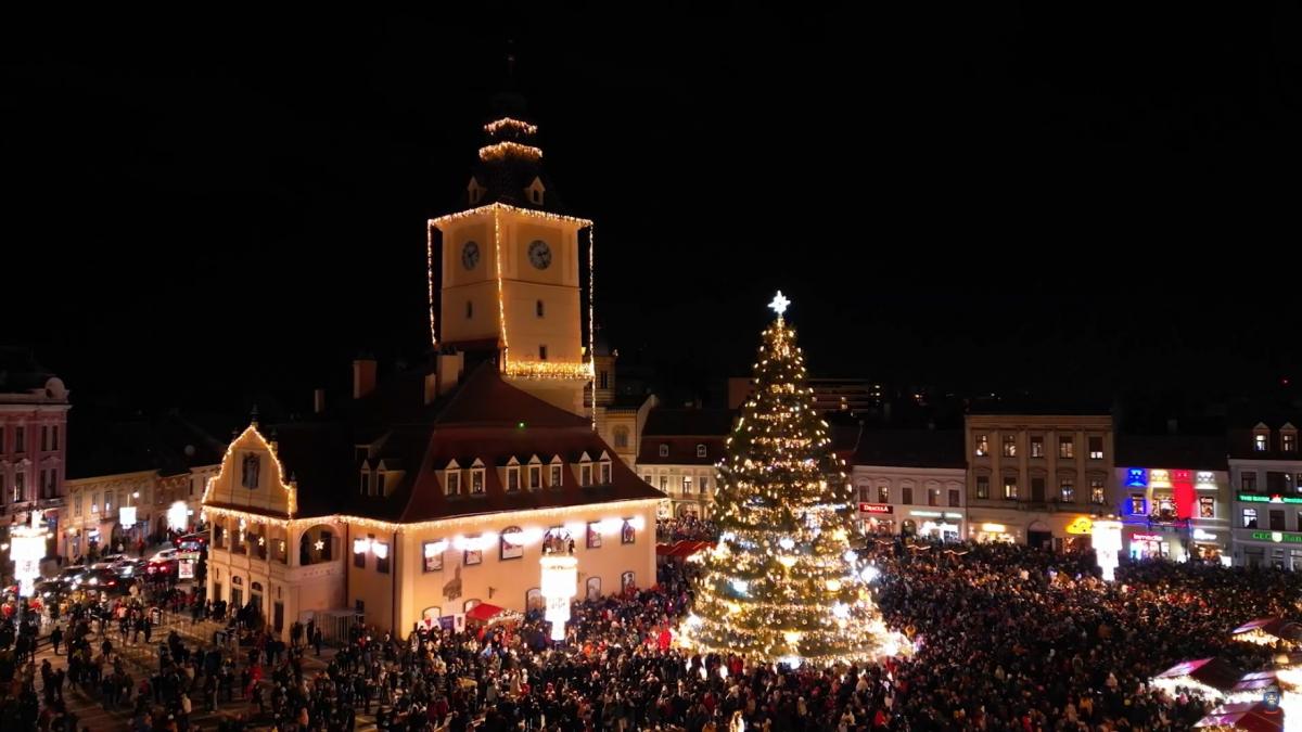 Brașovul lansează Târgul de Crăciun în noiembrie: căsuțele se deschid pe 27 noiembrie