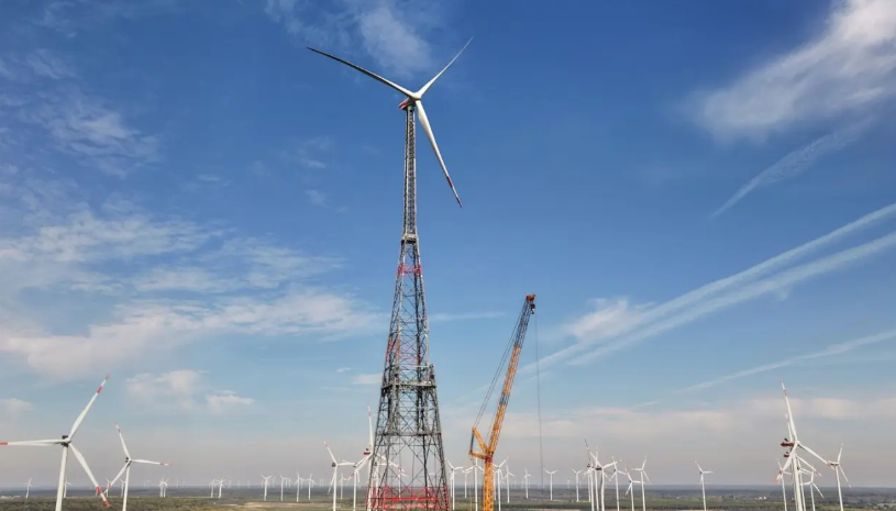 Germania a ridicat cea mai înaltă turbină eoliană din lume, o structură de 365 de metri