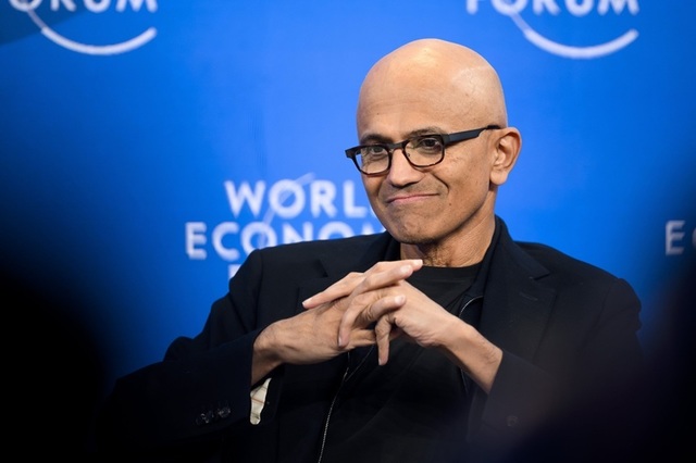 Șeful Microsoft propune o „frână de urgență” pentru a controla sistemele avansate de inteligență artificială