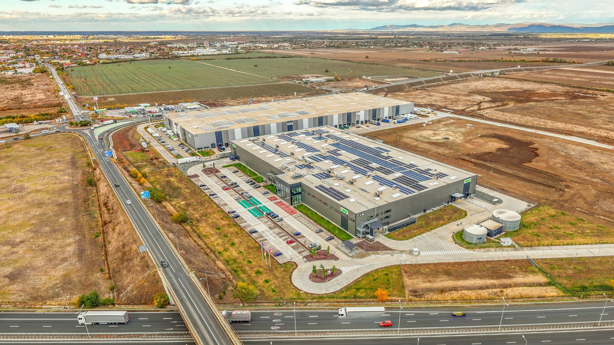 VAT România extinde unitatea de producție din Arad pentru a susține cererea din industria AI și semiconductori