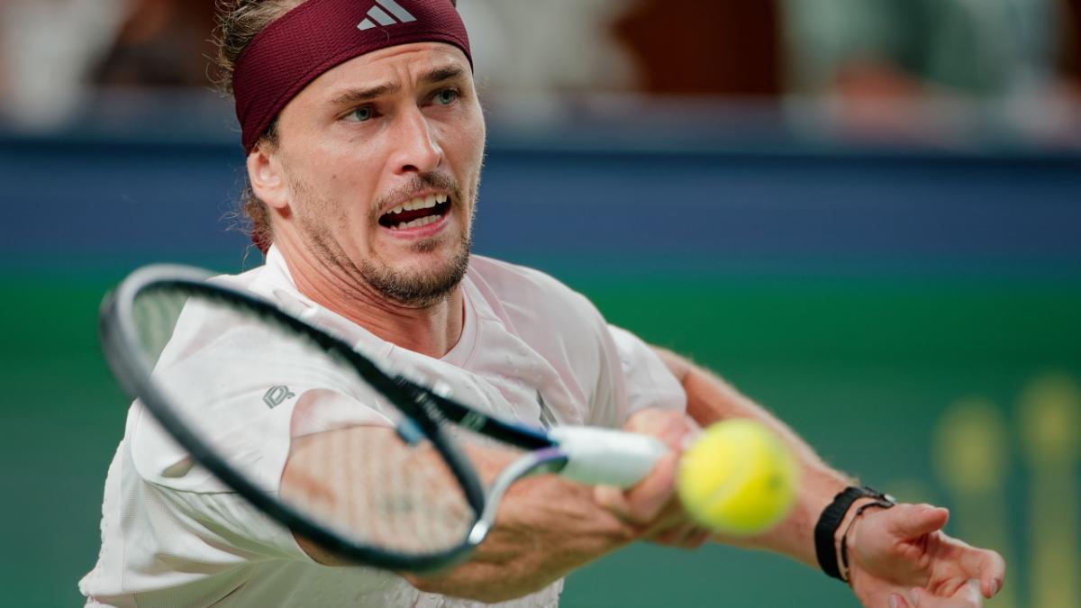 Alexander Zverev va ocupa prima poziție în clasamentul mondial ATP după eliminarea lui Carlos Alcaraz