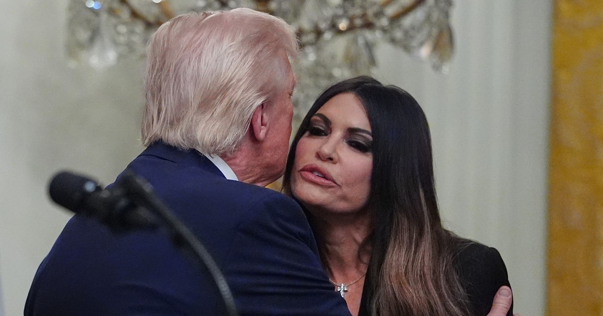 Kimberly Guilfoyle a fost demisă de Donald Trump din funcția de ambasador în Grecia