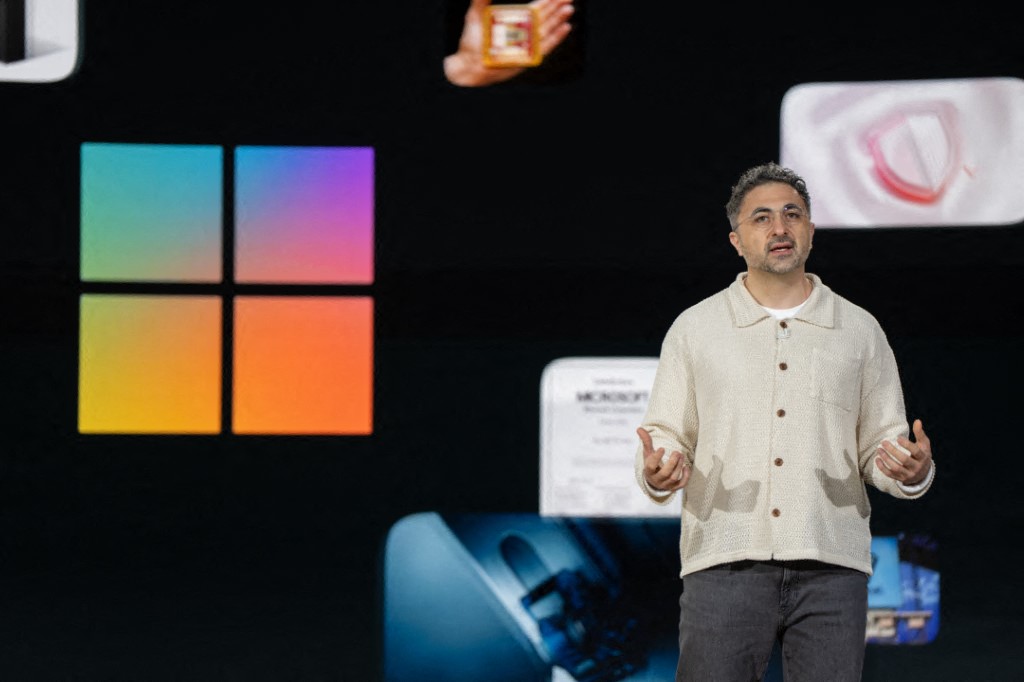 Mustafa Suleyman de la Microsoft avertizează asupra modului în care Anthropic antrenează modelul Claude